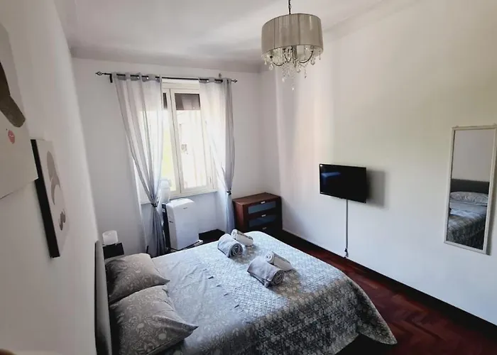 Trastevere Rome's Heart Charming & Cozy 3 Апартаменты