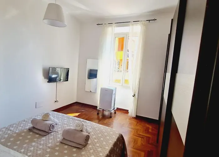 Trastevere Rome's Heart Charming & Cozy 3 Апартаменты *