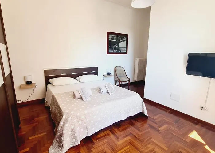 Trastevere Rome's Heart Charming & Cozy 3 Апартаменты *