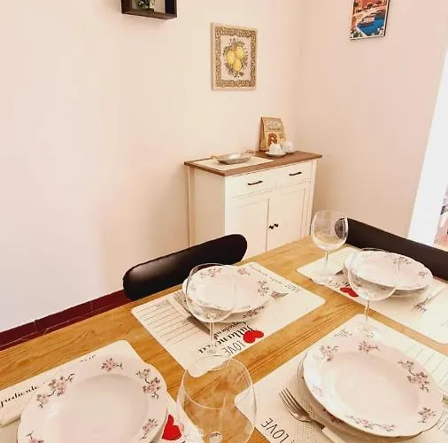 Trastevere Rome's Heart Charming & Cozy 3 Daire