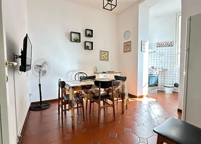 Trastevere Rome's Heart Charming & Cozy 3 Апартаменты