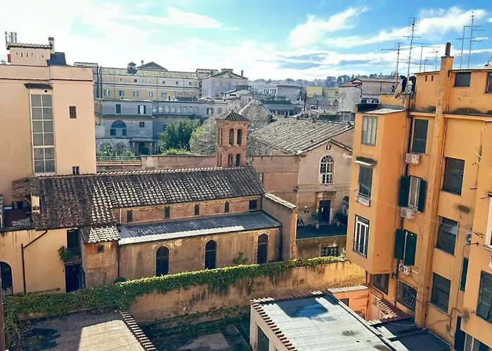 Trastevere Rome's Heart Charming & Cozy 3 Апартаменты